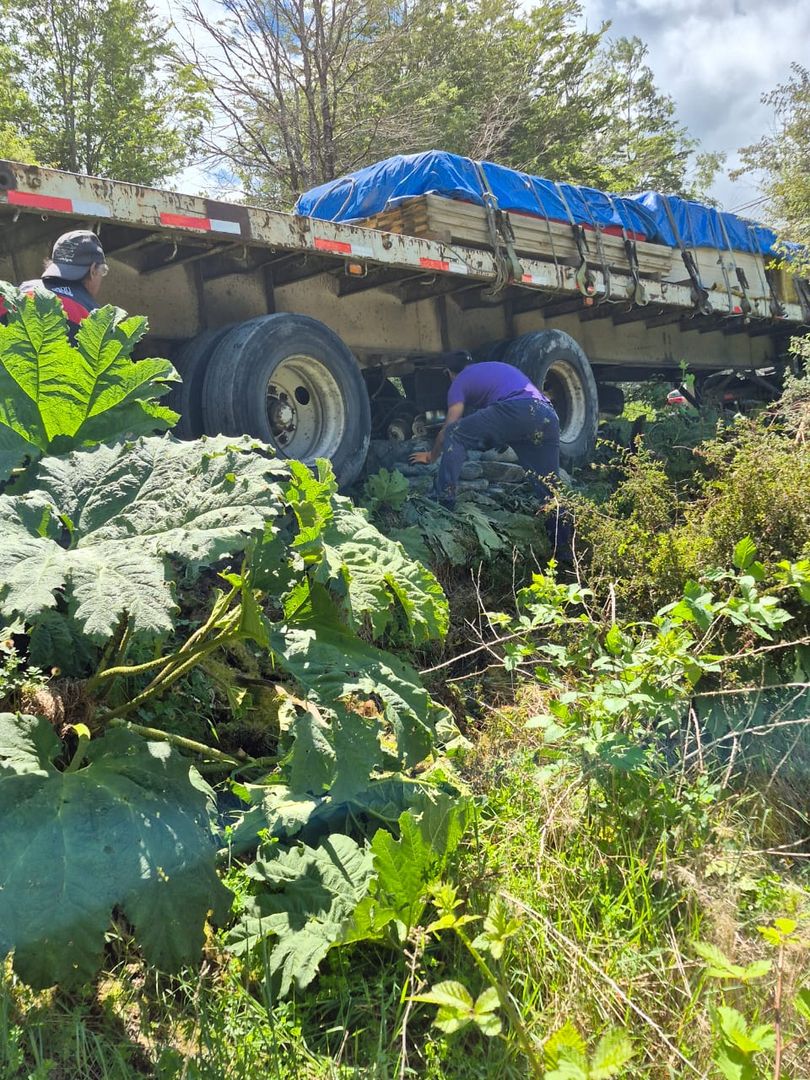 Camioneta en obra — Constructora Fass